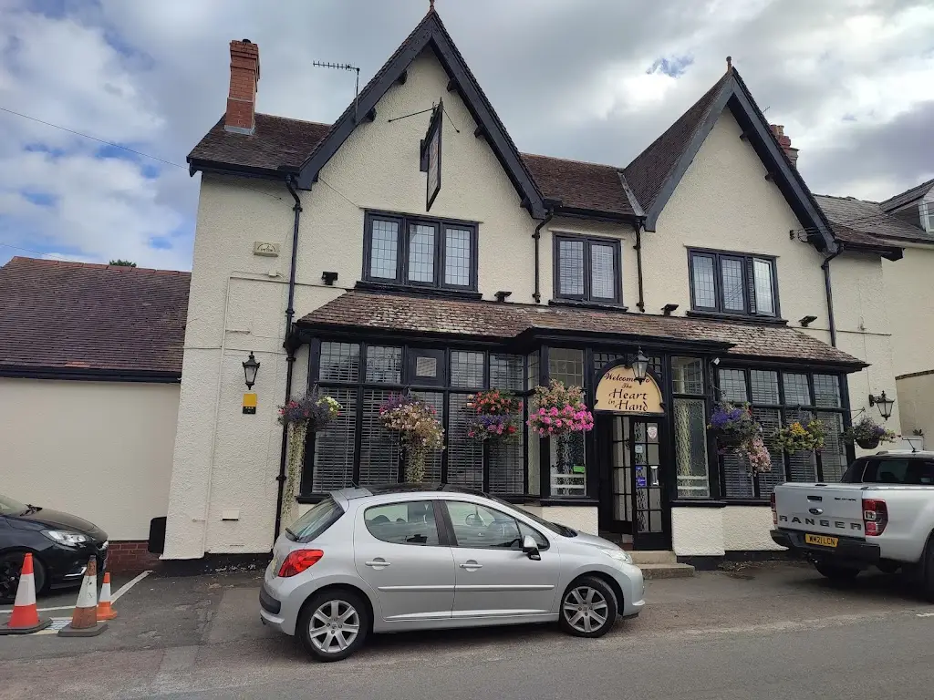 Heart In Hand_Broad Blunsdon_slider_image_3