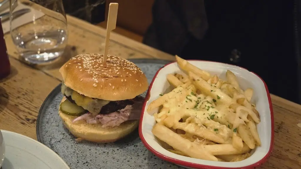 Omar “Foolish Poo”_Smoky Boys Amersham_Amersham on the Hill_recensione