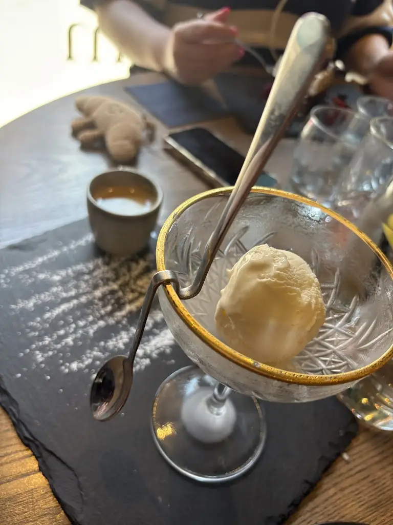 Idalina Gouveia_Jardim Rodizio Grill_Altrincham_review