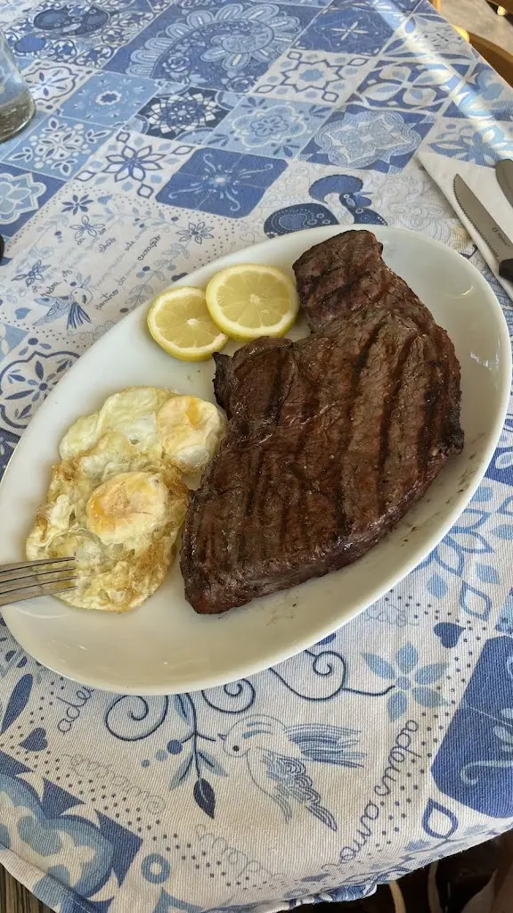 Matty “The CarnivWhore” Sharpe_THE PORTUGUESE GRILL_Bridgwater_review