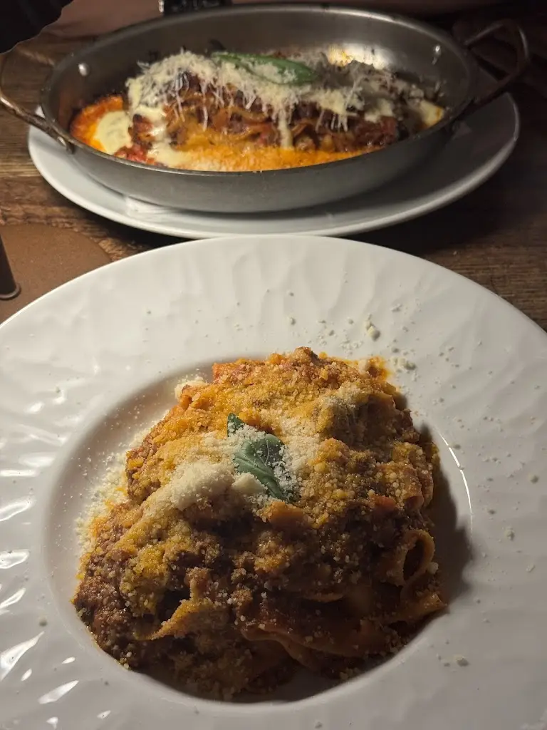 saliha Ahmed_Damo Altrincham_Altrincham_review