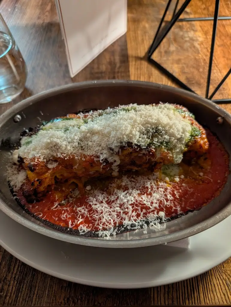 Damo Altrincham_Altrincham_slider_image_3