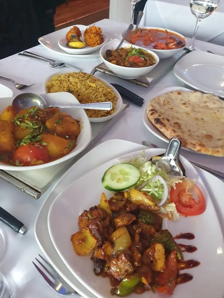 Elachi Restaurant_Bridgwater_slider_image_3