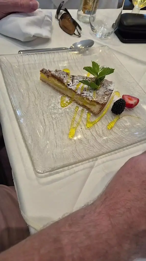 Il Michelangelo Brockmoor_Brierley Hill_slider_image_2