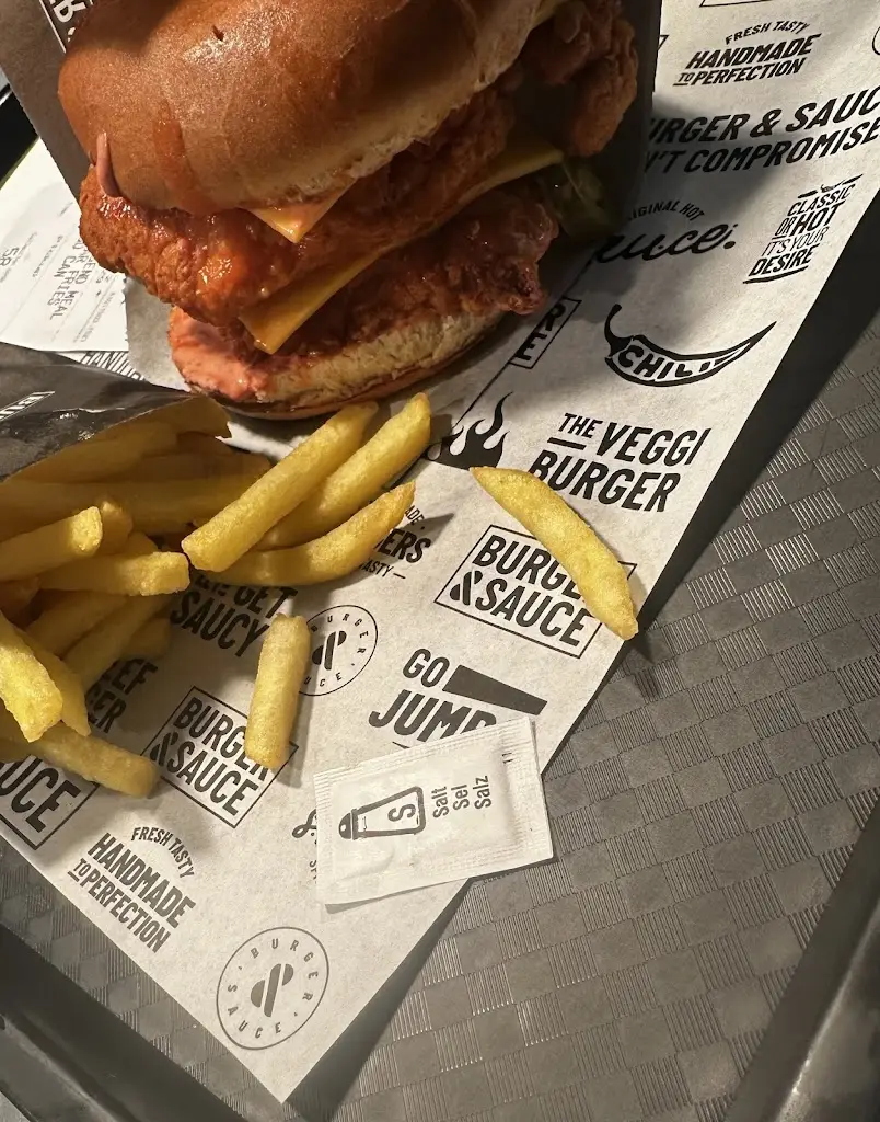 Elien Brown_BURGER & SAUCE - Merry Hill_Brierley Hill_review