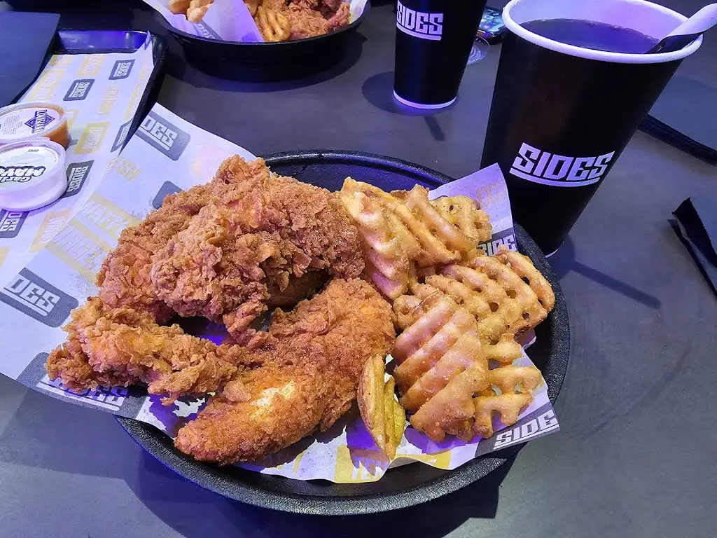 David Curtiss_Sides Merry Hill_Brierley Hill_review