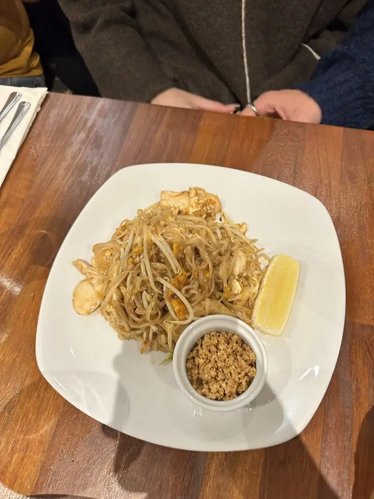 Menu_Tiien Thai Broadstone_Broadstone_image_5