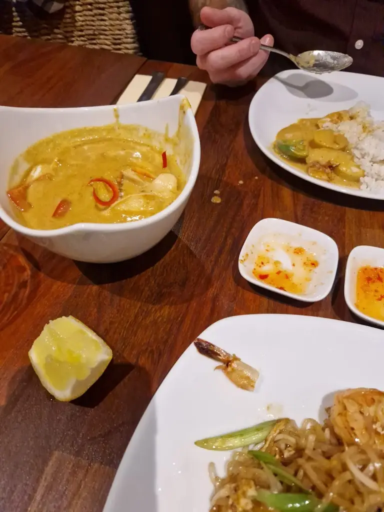 Neil Brayley_Tiien Thai Broadstone_Broadstone_review
