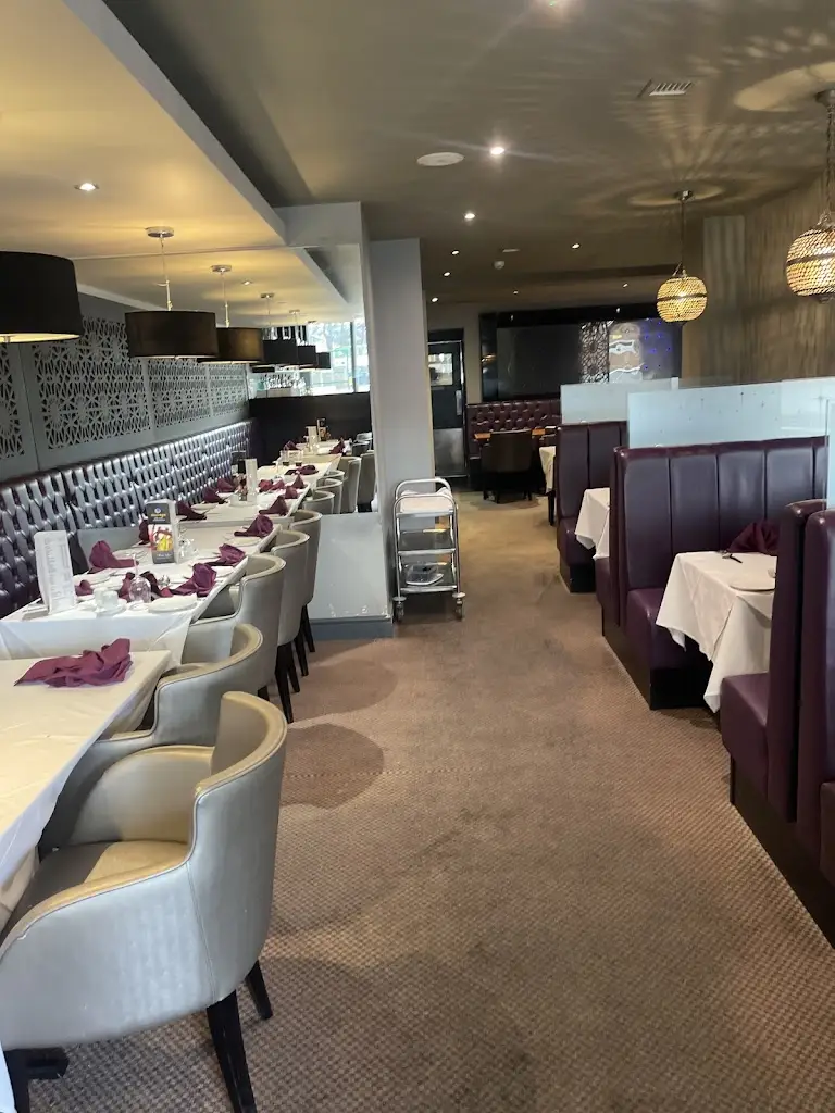 Owen Tasha_Moonlight Indian Restaurant_Broadstone_review