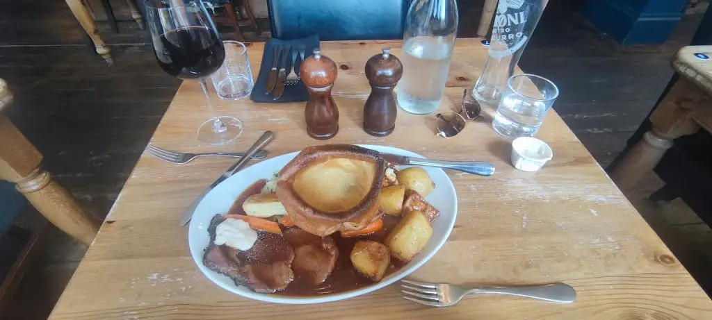 Menu_The Goods Yard_Broadstone_image_8