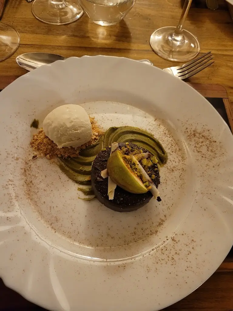 Louise Matthews_The Griffin Inn_Brixworth_review