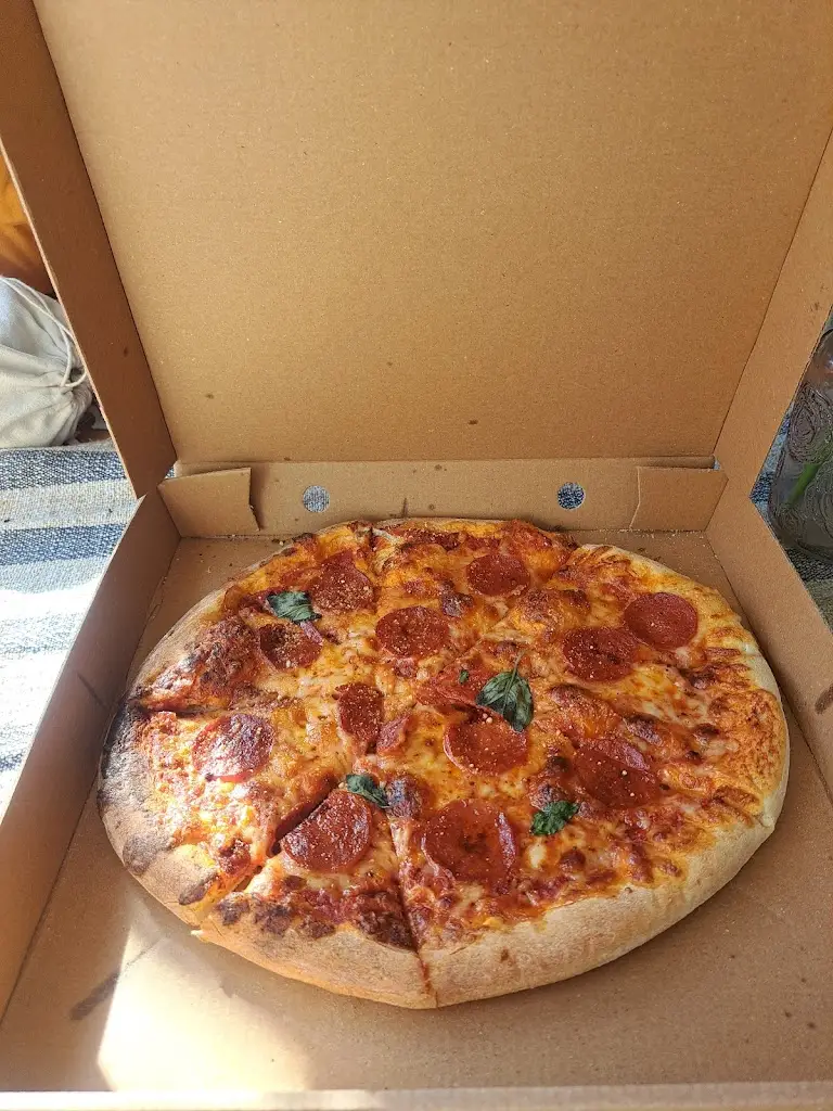 Allan Crozier_Yellow Bus Catering_Brixworth_review