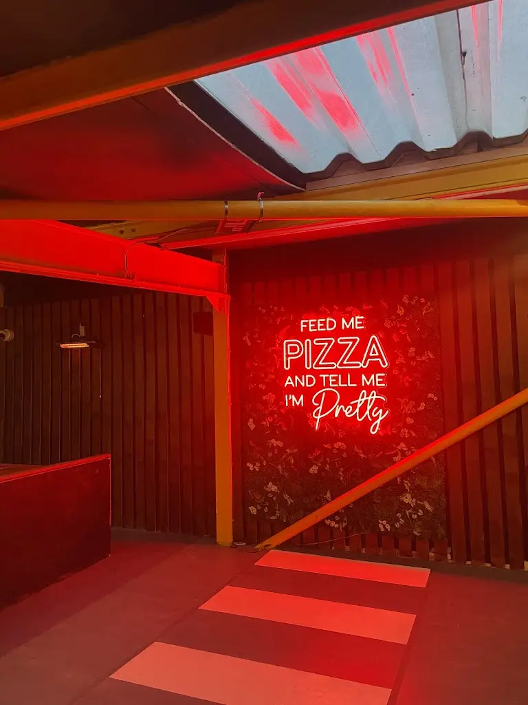 Hannah Coote_Yellow Bus Catering_Brixworth_review