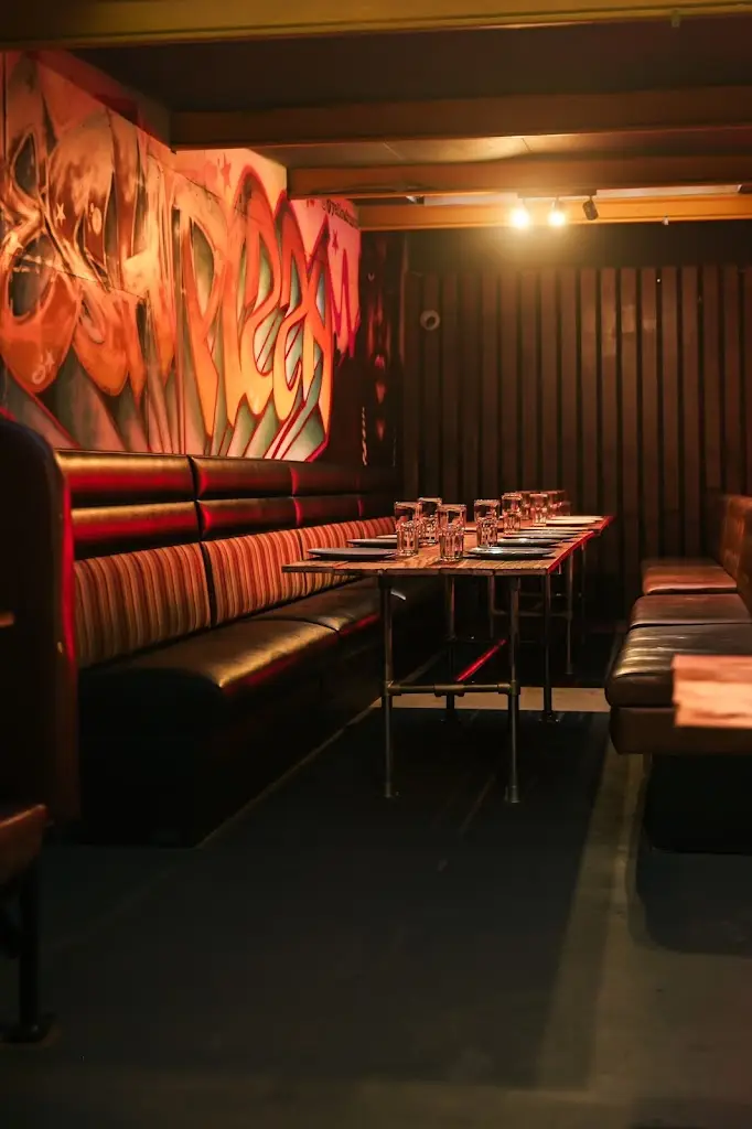 Yellow Bus Catering restaurant in Brixworth