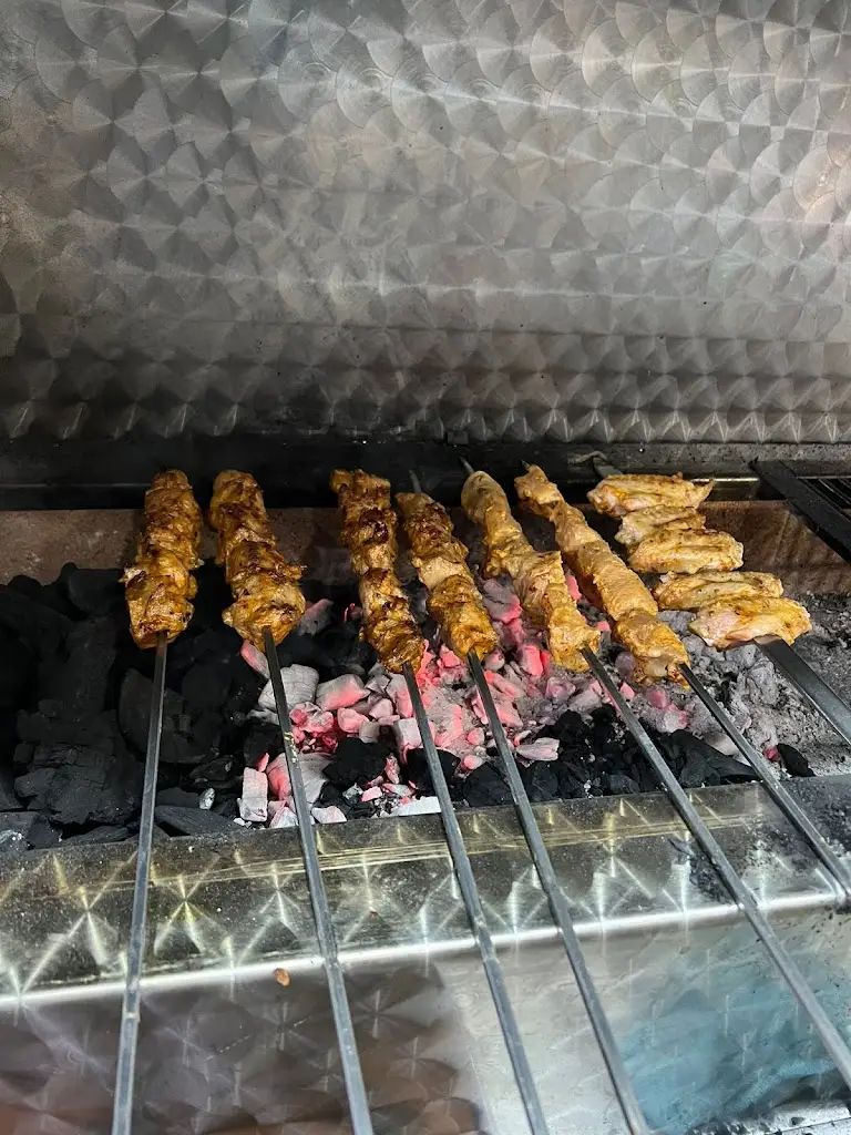 Menu_Vera Cruz Lebanese Grill and Cafe_Brixton Hill_image_7