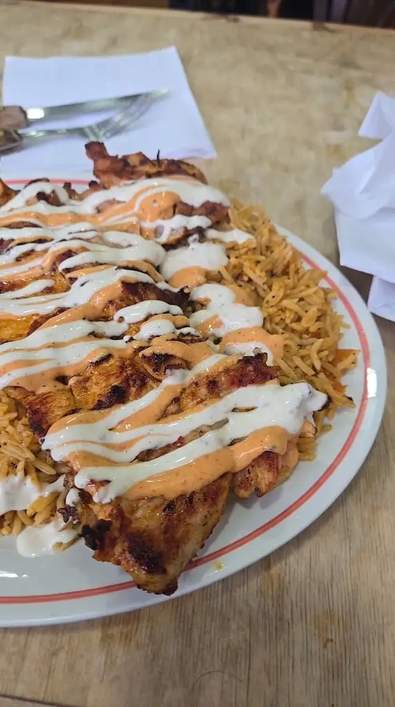 Vera Cruz Lebanese Grill and Cafe_Brixton Hill_slider_image_2