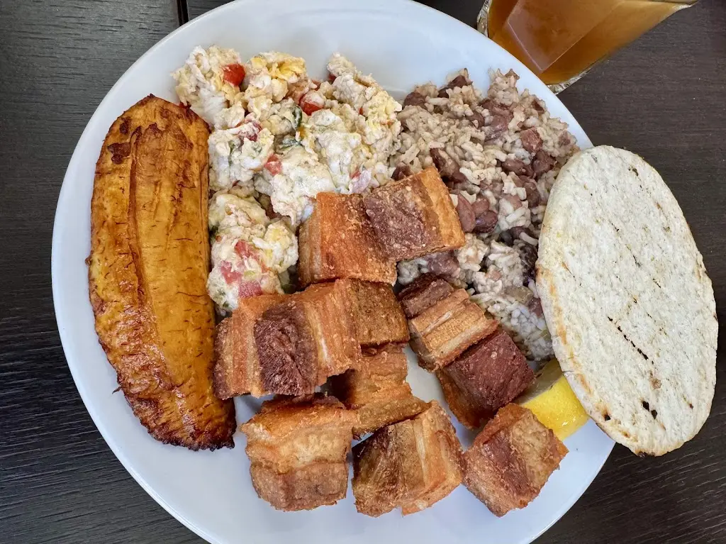 Jacob Herper_El Rancho De Lalo_Brixton Hill_review