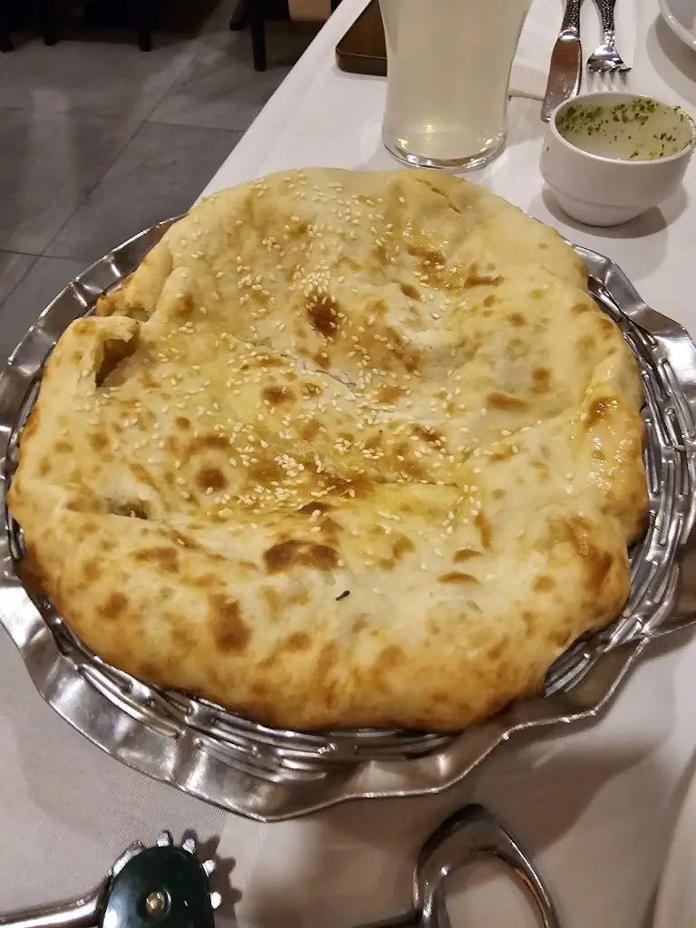 Dale Chapman_Khan's of Brixton (Brixton)_Brixton Hill_review