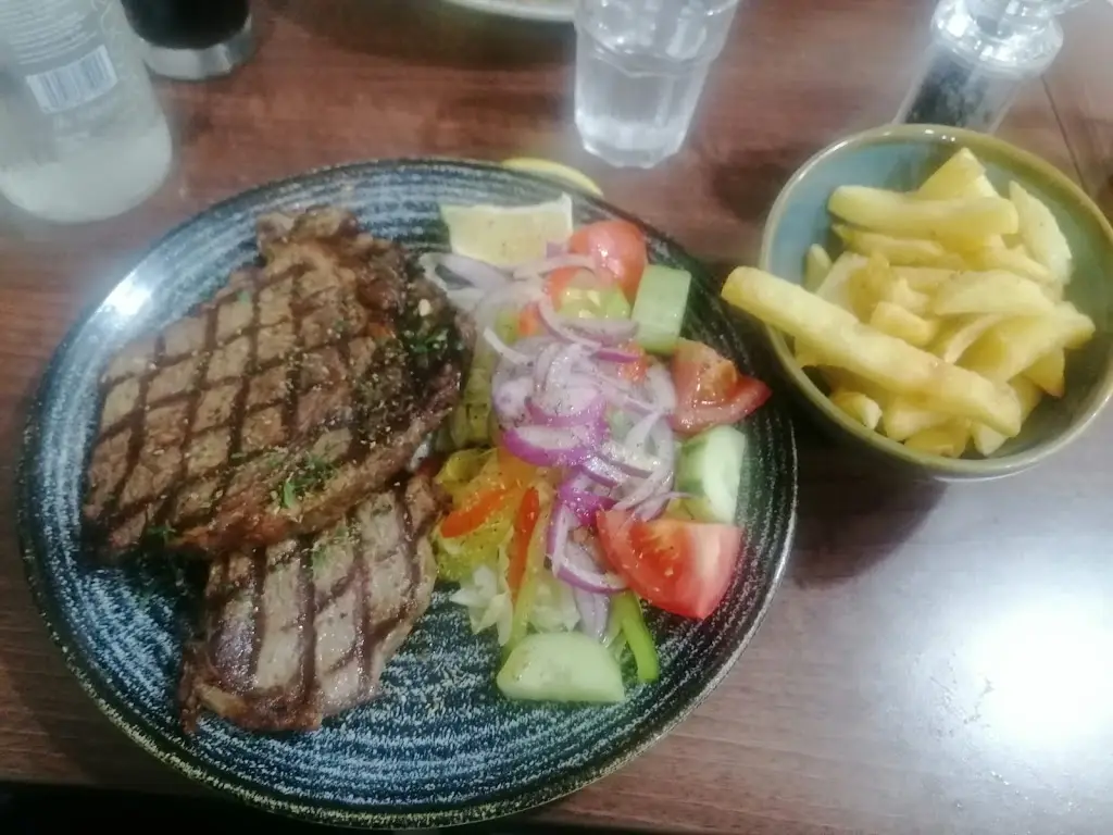 Sarah King _The Arcades Fish Restaurant_Broadwater_review