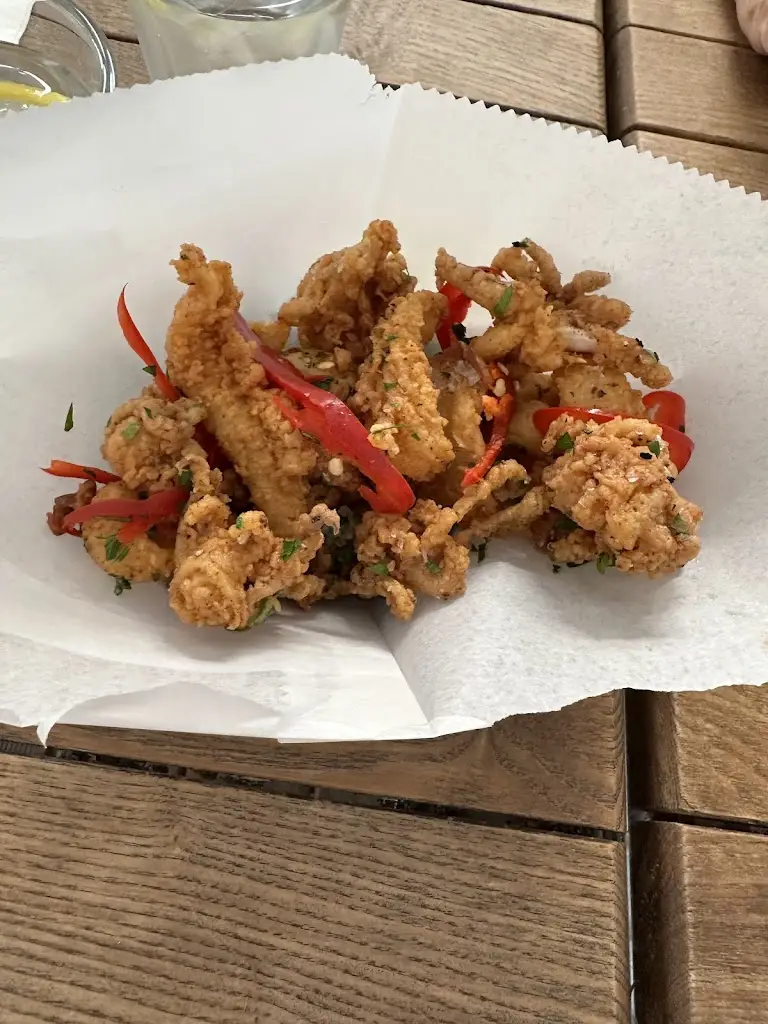 Nicola Moore_CrabShack_Broadwater_review