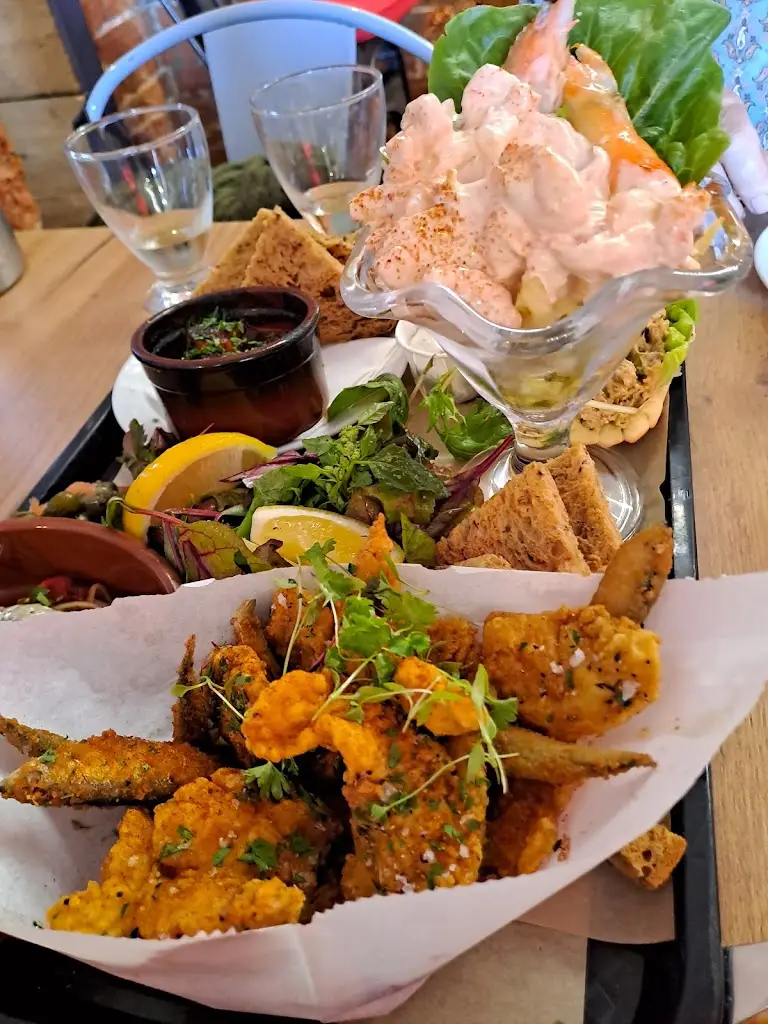 Mister Interesting_CrabShack_Broadwater_review