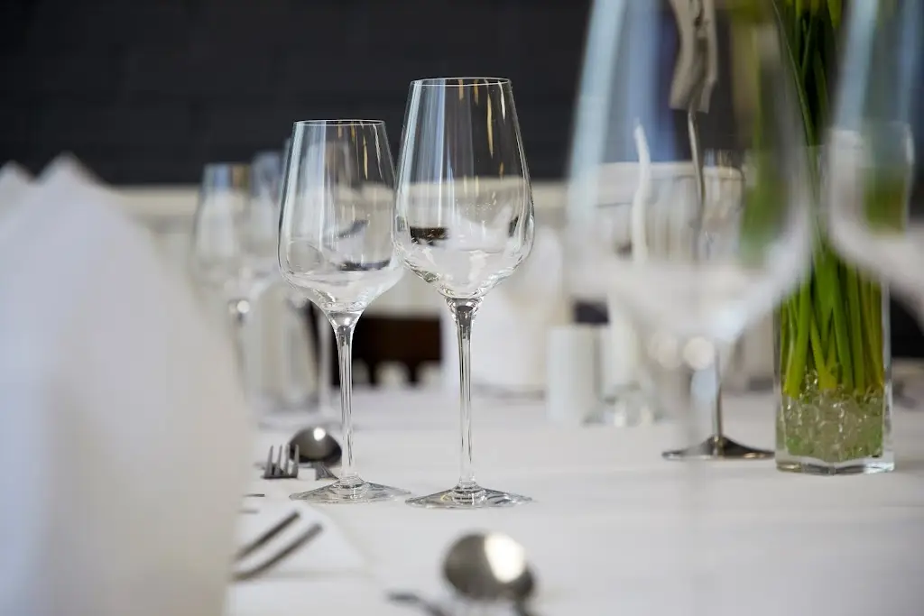 Brooks Restaurant restaurant in Brooke