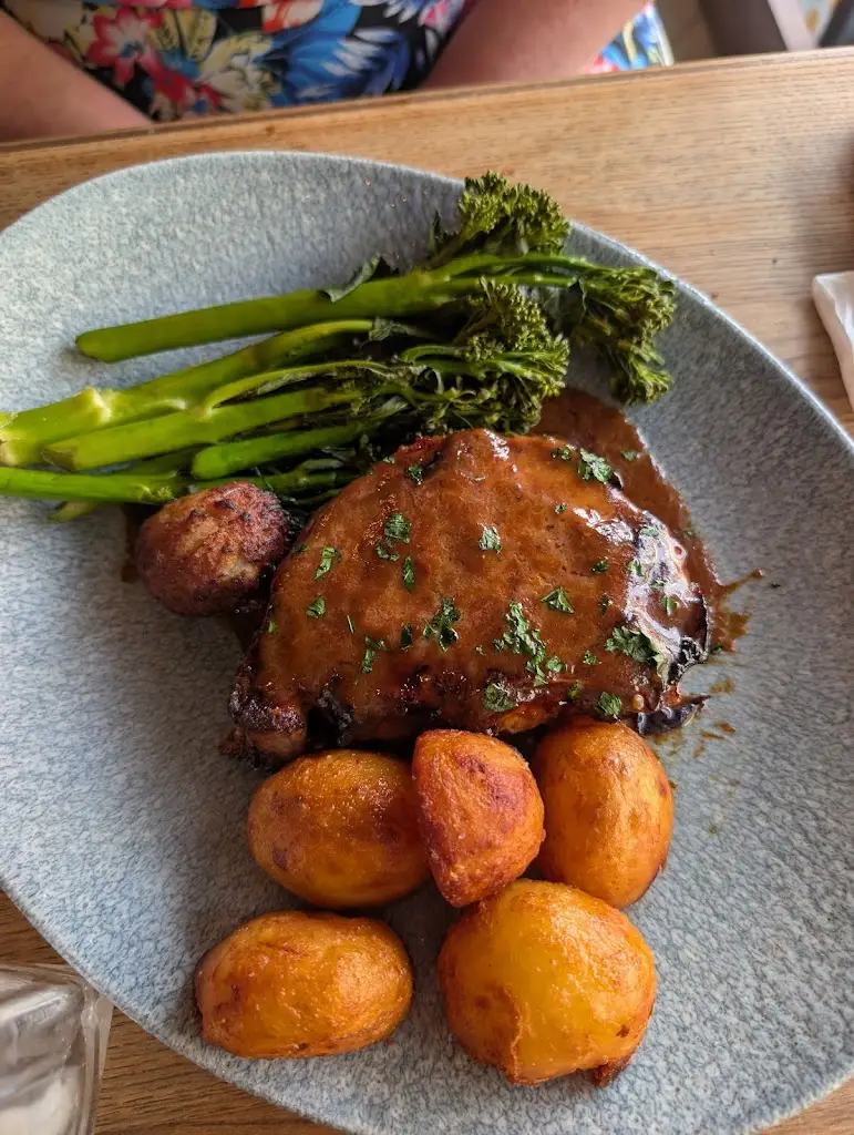 Natalie Mckean_Lost & Found Bristol_Briston_review