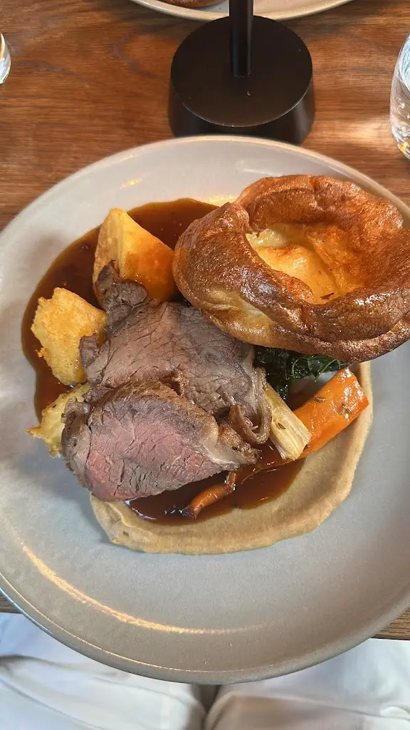 Gio Maria Zammit_Cow & Sow _Briston_review