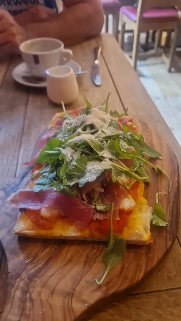 Charlotte T_Domus Italia Altrincham_Altrincham_review