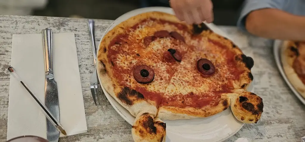 Menu_Enzee Brockenhurst Ristorante & Pizzeria_Brockenhurst_image_7