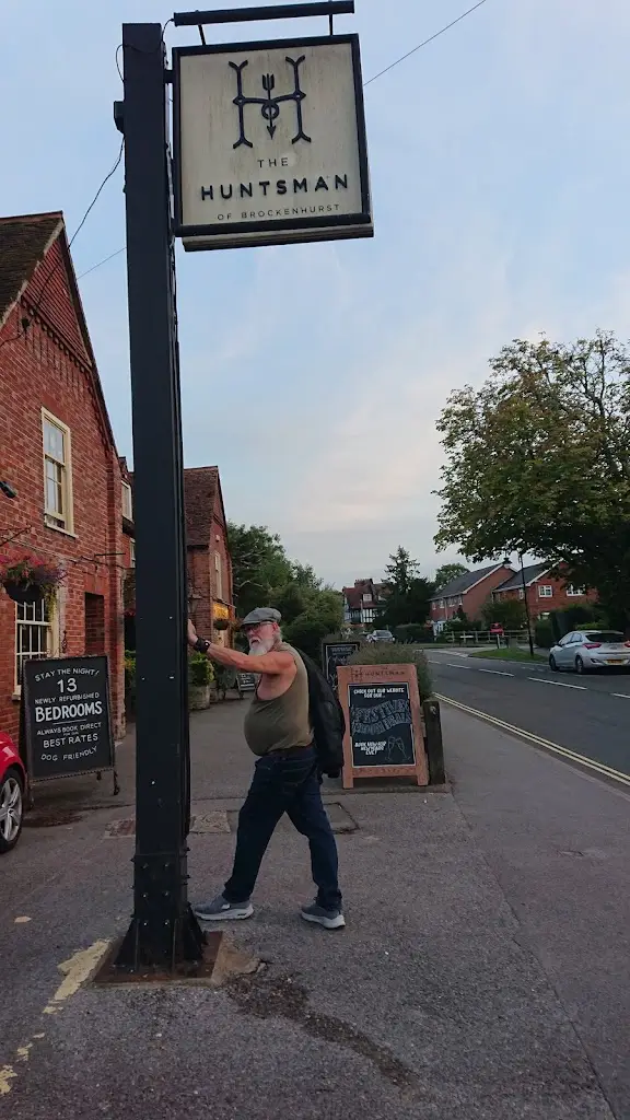 Sarah Harleyquinn_The Huntsman_Brockenhurst_review