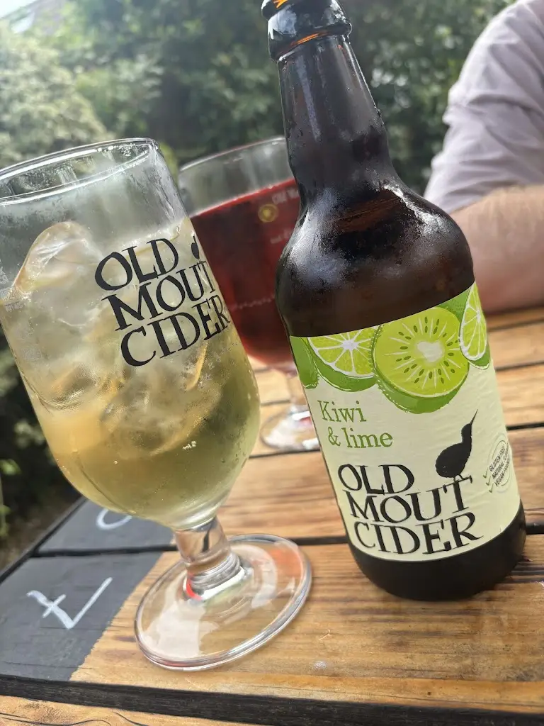 Hollie Hemsley_The Snakecatcher_Brockenhurst_review