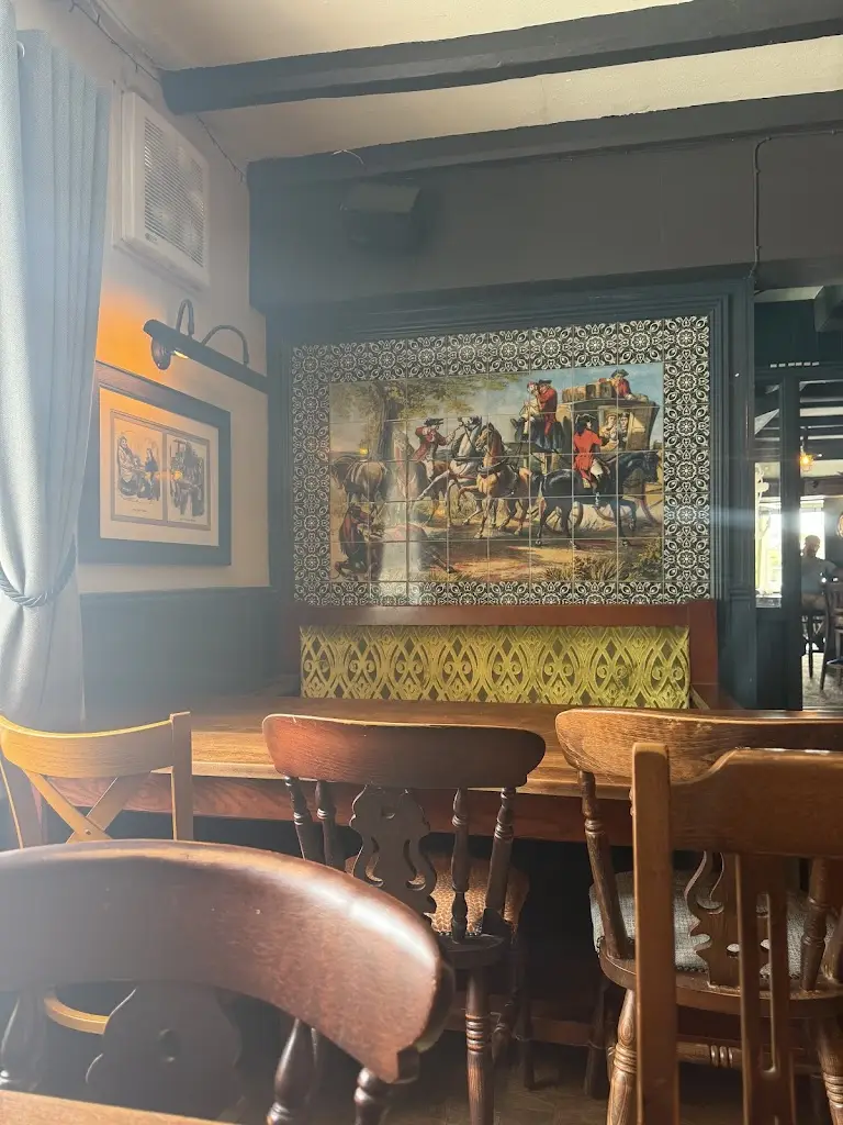 Aline Santos Rosa_Ferry Inn_Brough_review