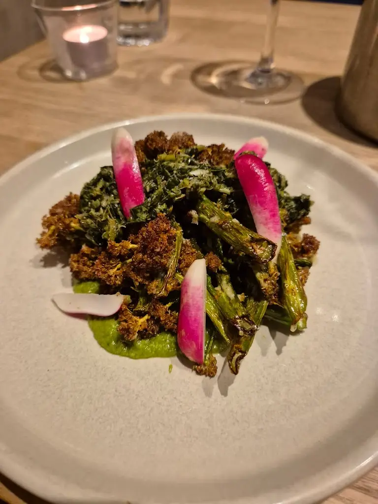 Marcello De Stasio_Ellary's_Brockley_review