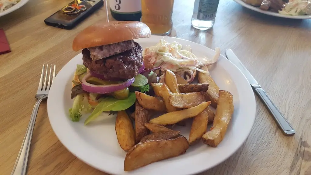 Coldham Hall_Brundall_slider_image_2