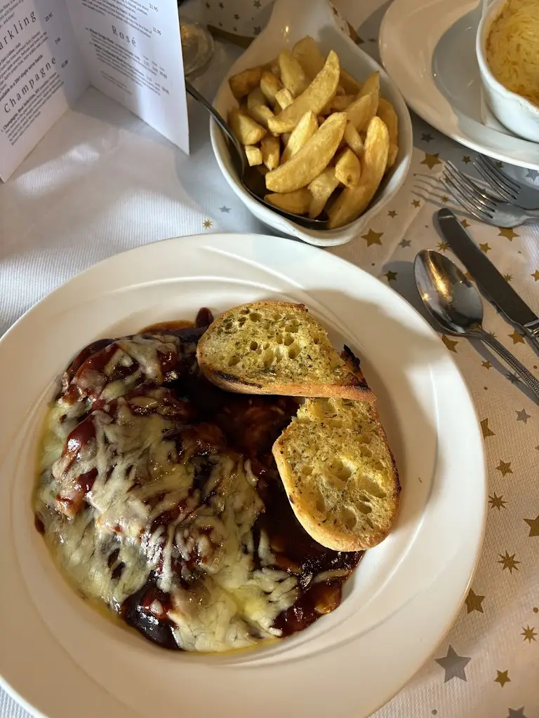 Megan Allerton_The White Swan_Bubwith_review