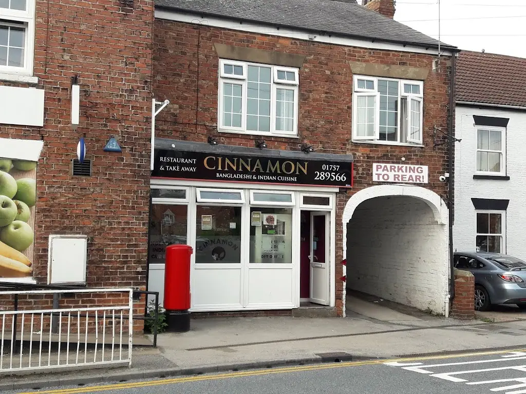 Cinnamon_Bubwith_slider_image_1