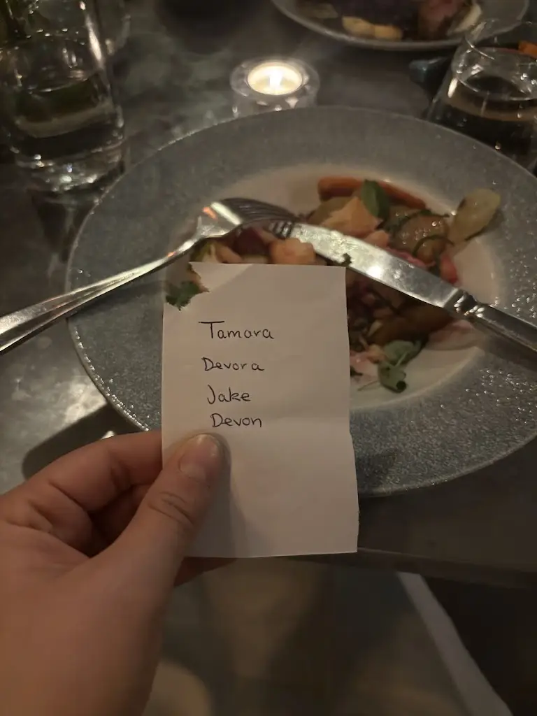 Cristina_Margaux_Brompton_review