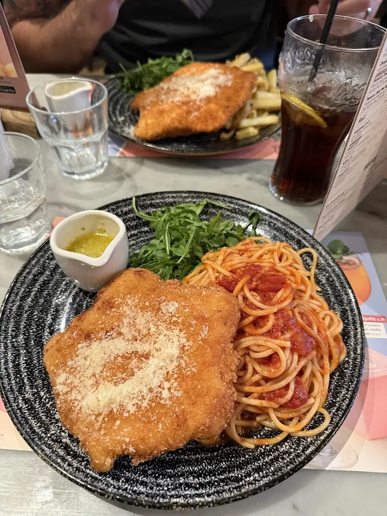 Cíntia Zuccon_Bella Italia - South Kensington_Brompton_review