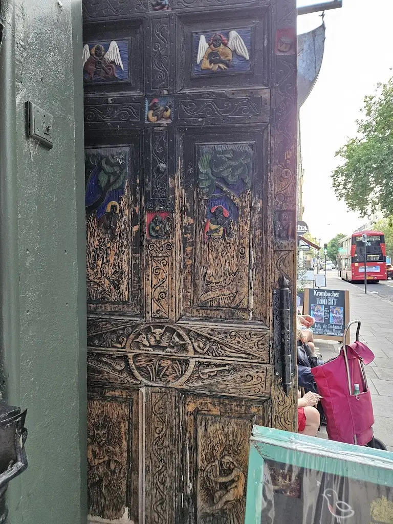 jenny cox_Troubadour_Brompton_review