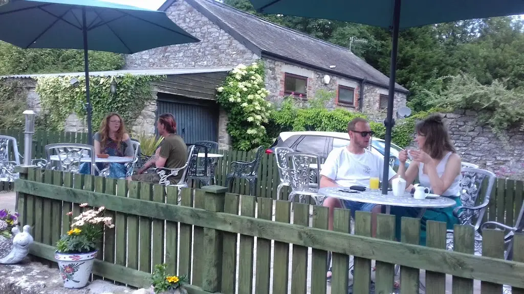 Singing Kettle_Buckfastleigh_slider_image_3