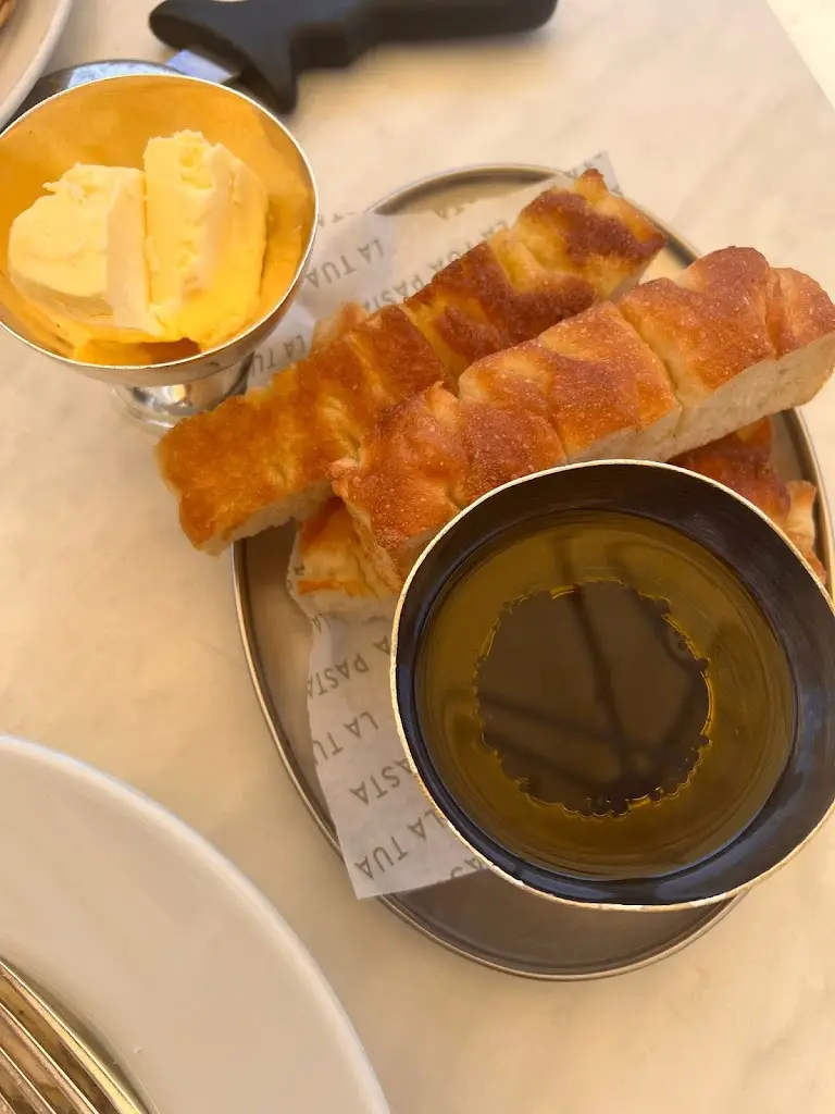 Pouria T_La Tua Pasta - Bicester Village_Ambrosden_review