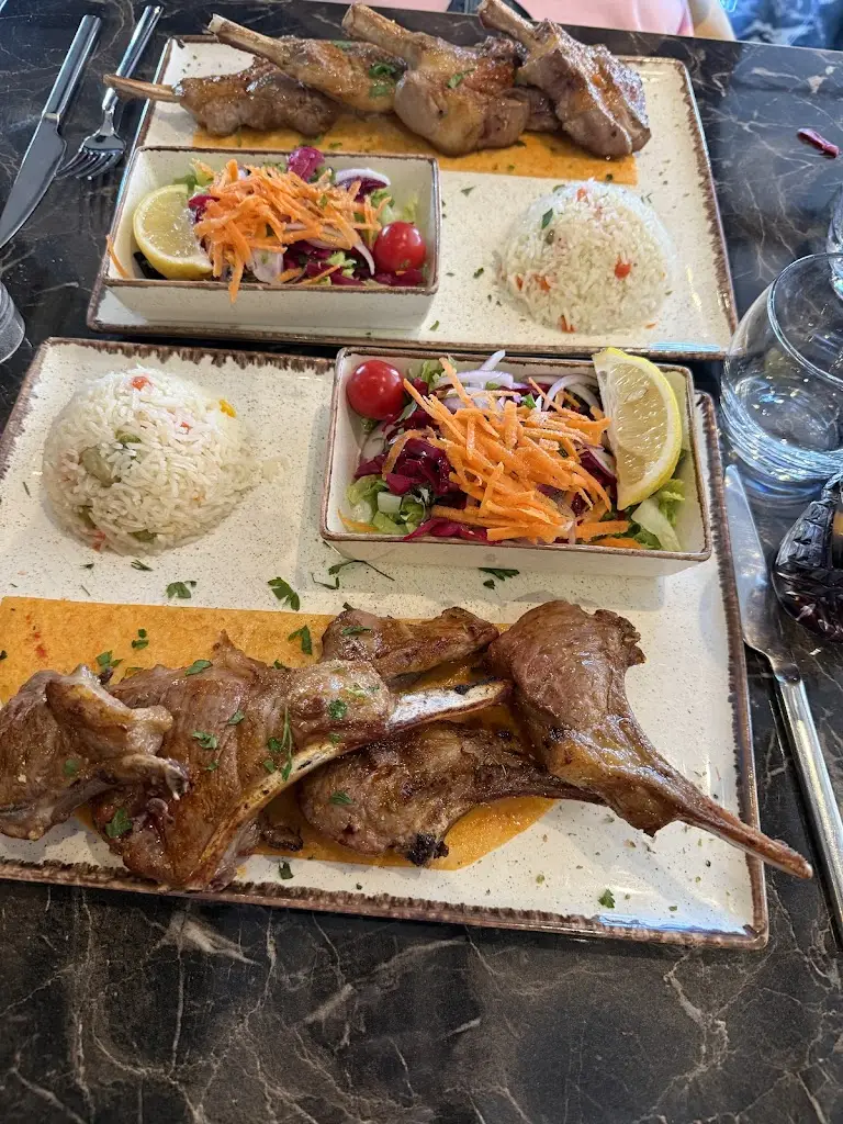 erol CVS_Manto's Meze Bar & Grill_Broxbourne_review