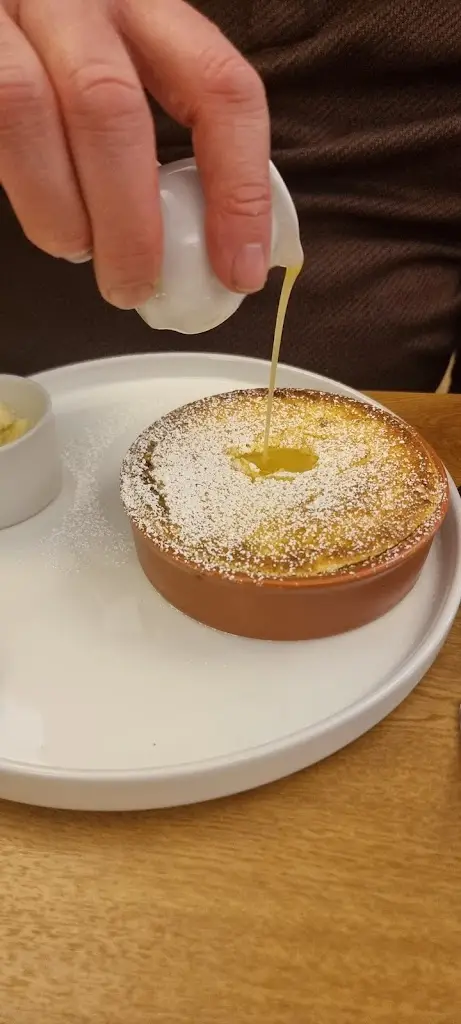 The Atrium Restaurant_Broxbourne_slider_image_3