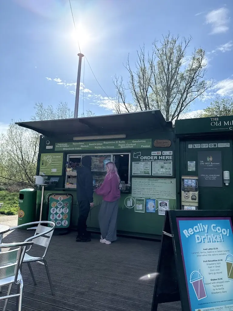 Menu_The Old Mill Retreat Cafe_Broxbourne_imagen_4
