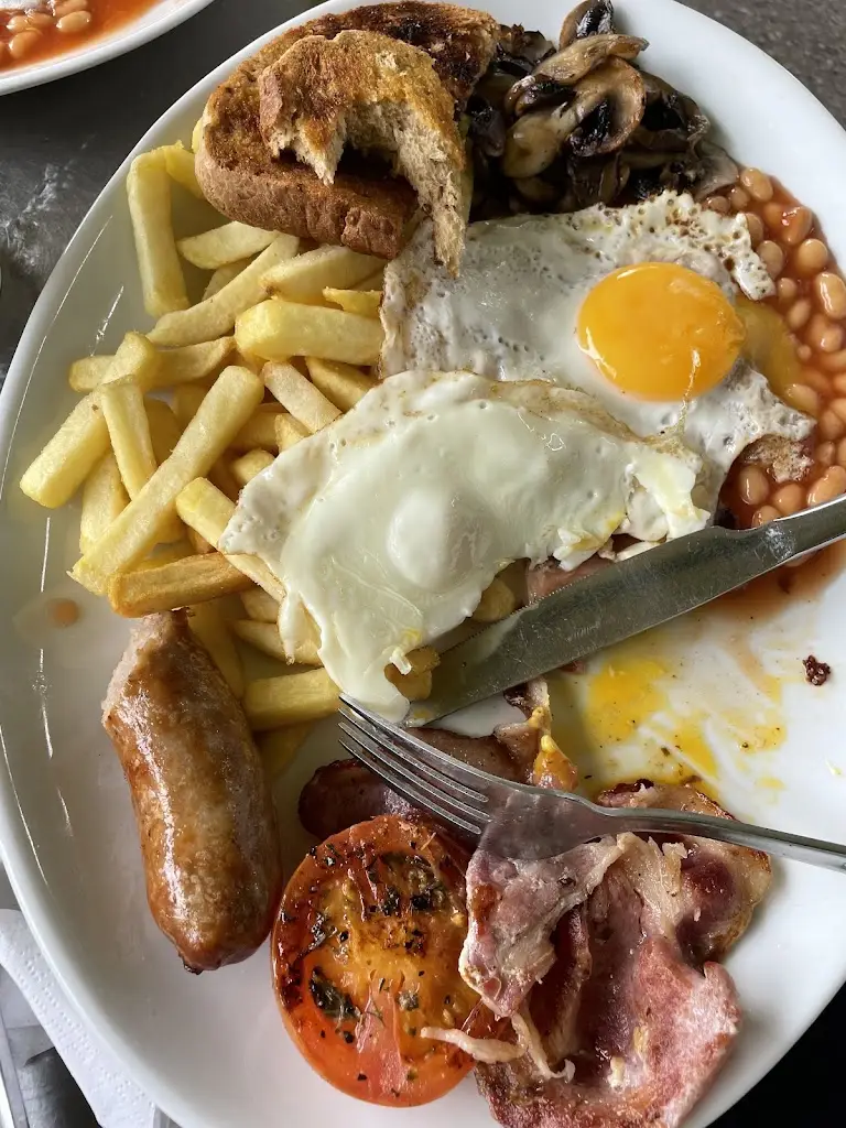 Ozge AKSAKAL_The Old Mill Retreat Cafe_Broxbourne_reseña