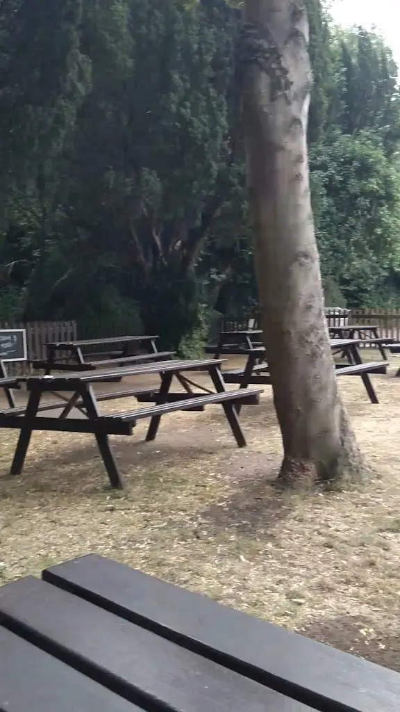 The Crown_Broxbourne_slider_image_2