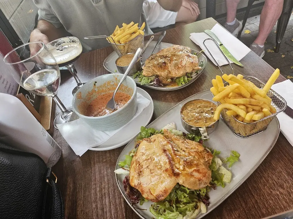 Elena Tatiana Botsaneanu_Rustica Bistrot_Ambrosden_review