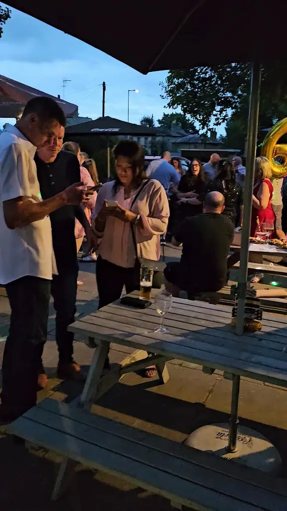 The Queens Head_Broxbourne_slider_image_2