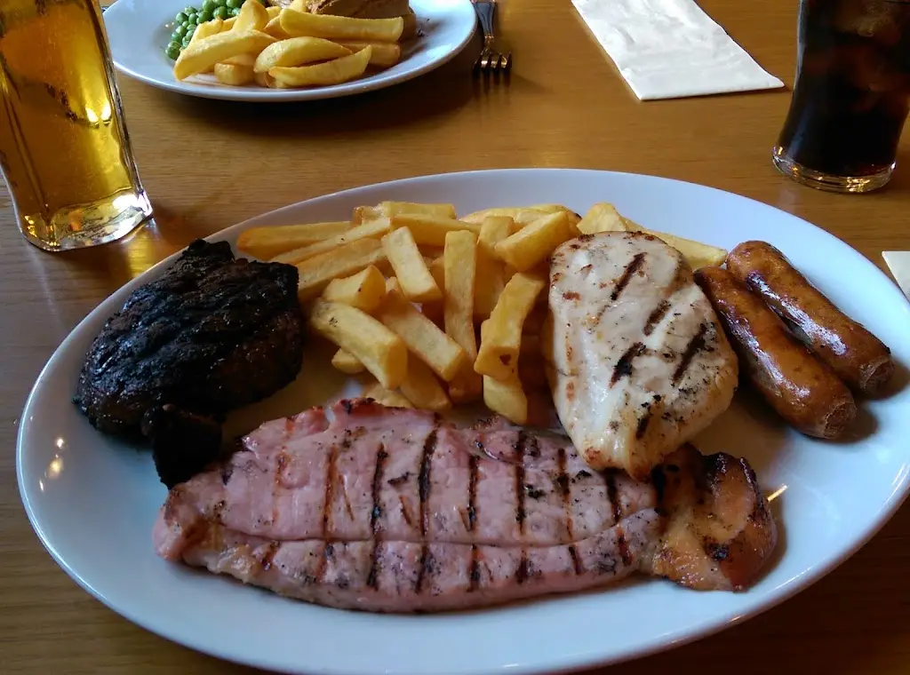 Menu_White Horse_Broughton Astley_image_3